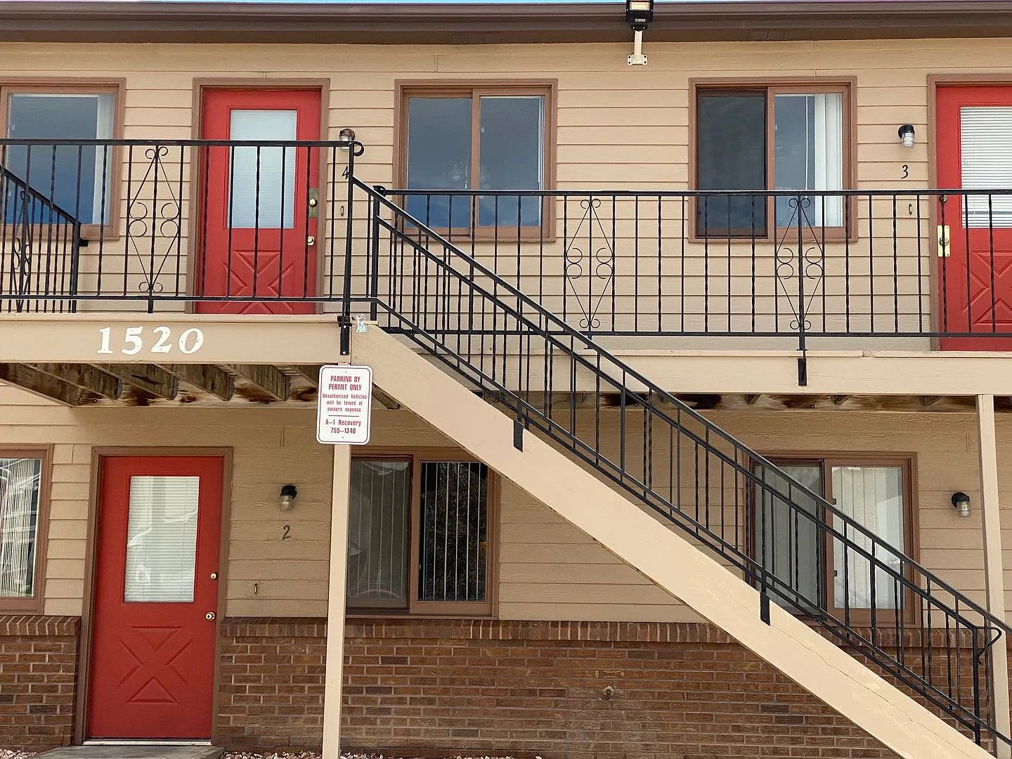 D1520 — Photo 2