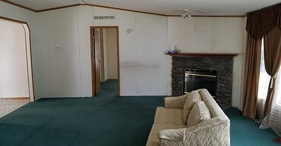 2nd image of 196 Le Grand Ct