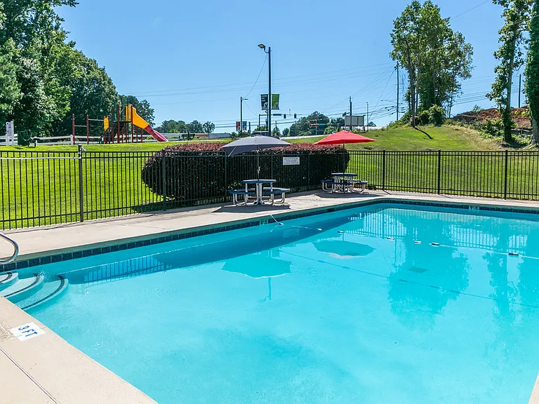 7631 Dallas Hwy — Photo 8
