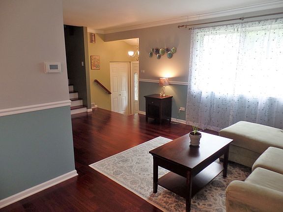 3rd image of 6612 Foxtree Ave