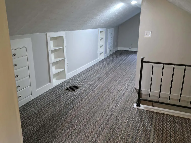 328 Hanover Ct — Photo 12