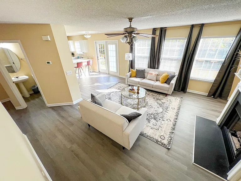 Kaycee Ct — Photo 3