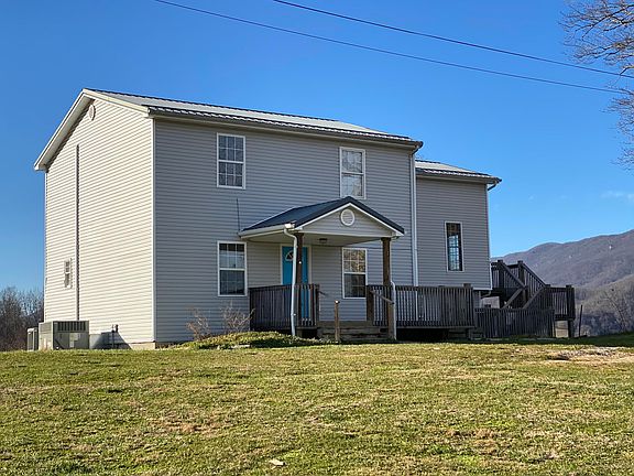 3rd image of 236 Onyx Dr