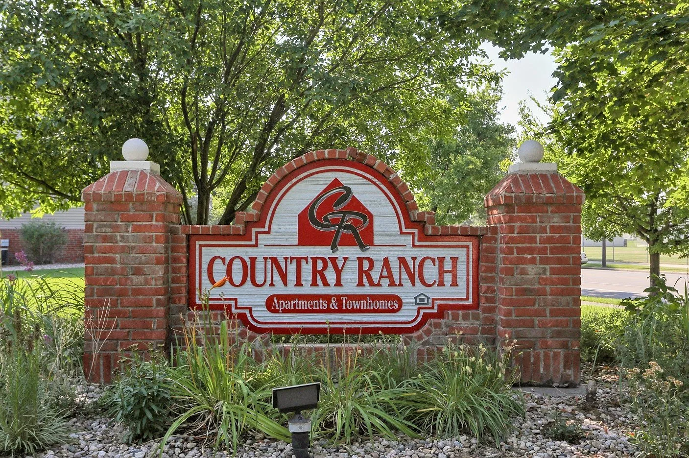 Country Ranch Apartments — Photo 3