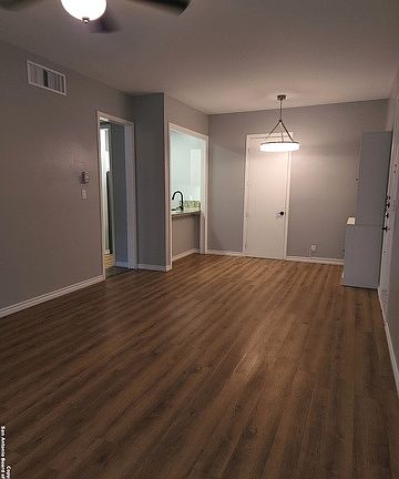 5th image of 7711 Broadway St APT 13B