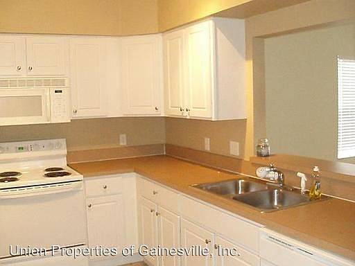 2nd image of 9119 SW 52nd Ave APT 302
