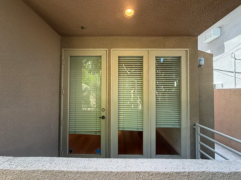 1238 S Holt Ave #2 — Photo 44