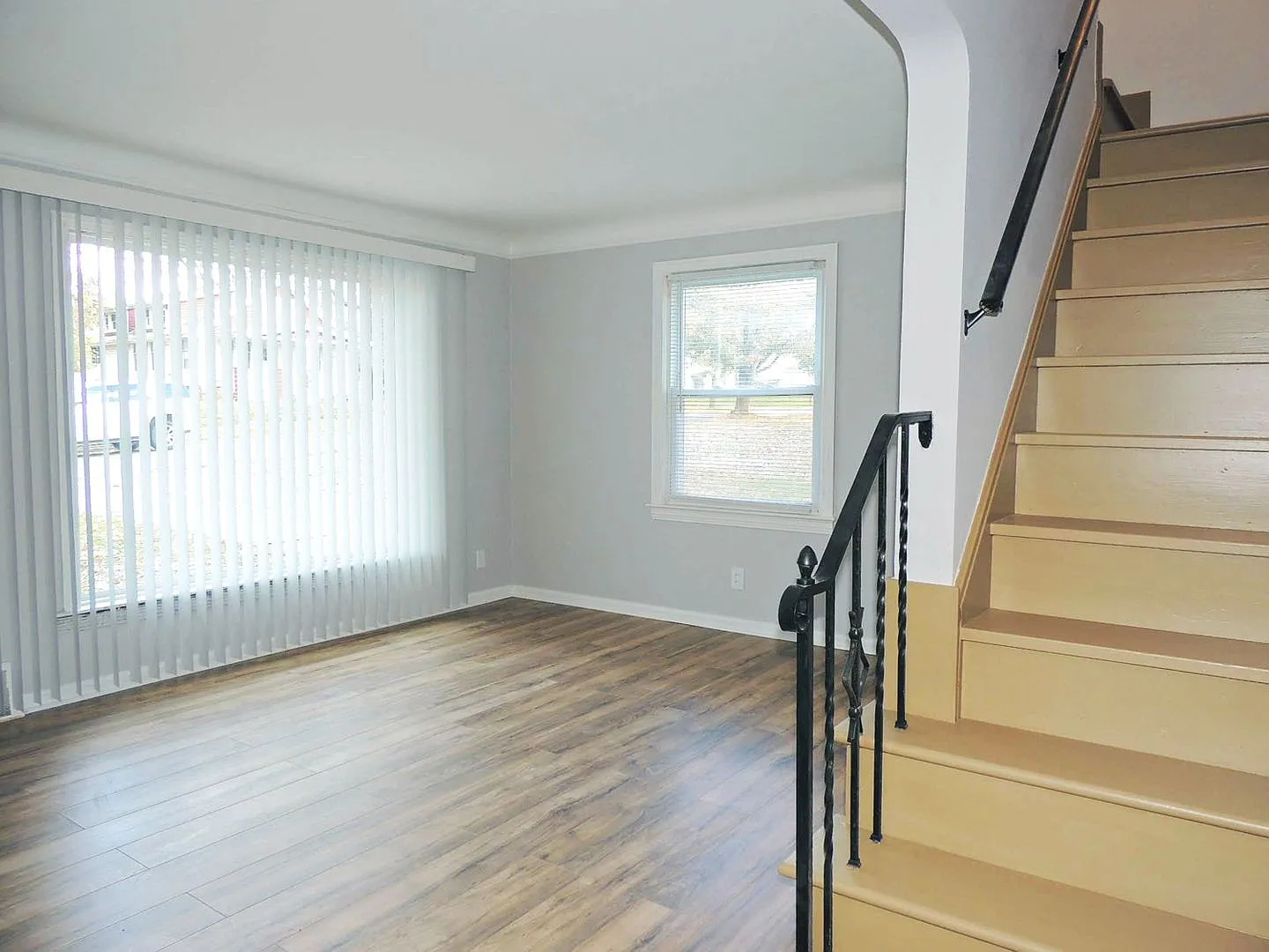 3 Bed - 1 Bath Cape Cod for Rent in Bedford! — Photo 3