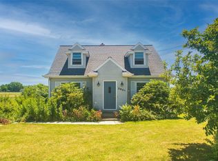 3901 Oxer Rd, Erie, PA 16505