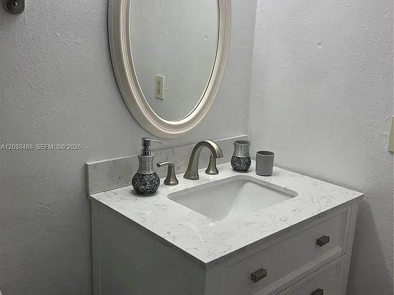 19201 Collins Ave #806 — Photo 9