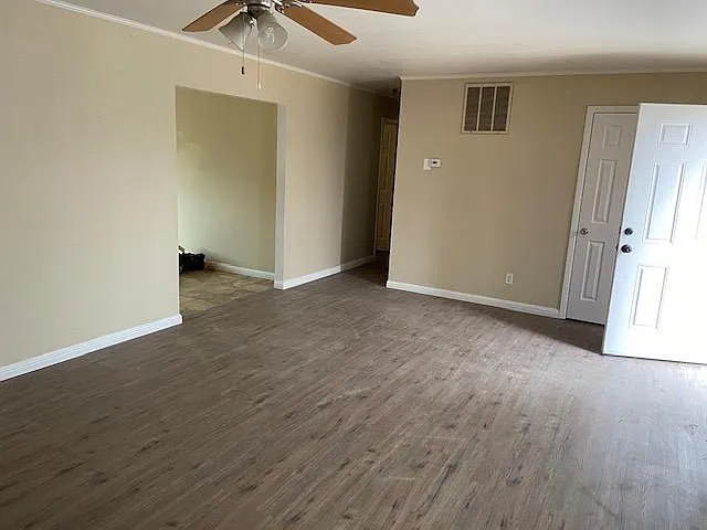 1355 Marne Dr — Photo 3