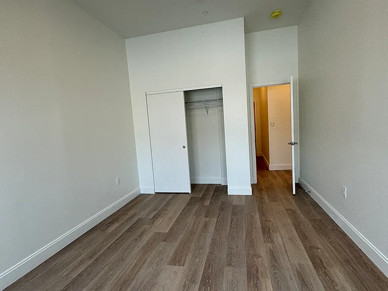 1085 Commonwealth Ave — Photo 19