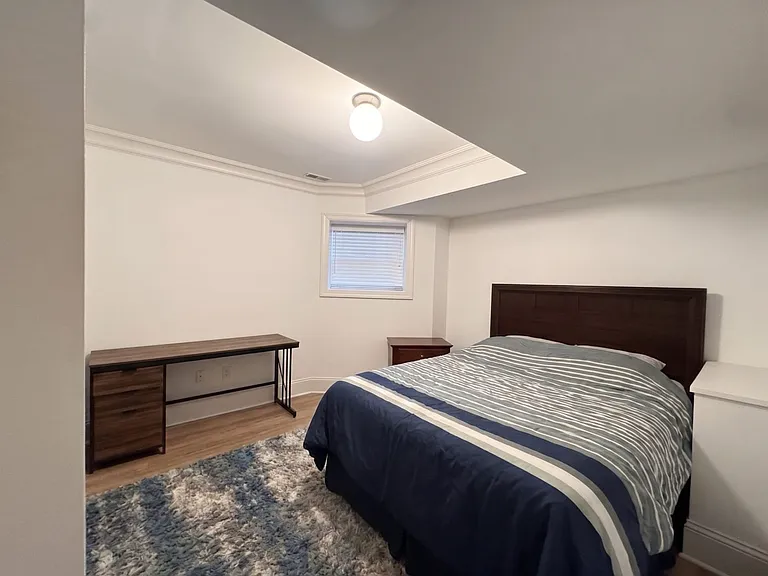 834 W Waveland Ave #G — Photo 10