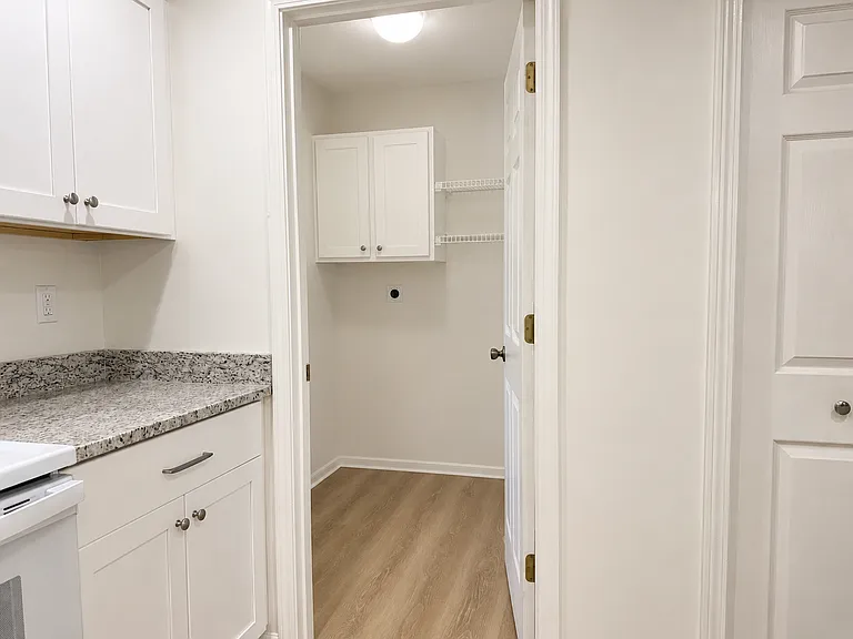 4 Dawson Pl — Photo 16