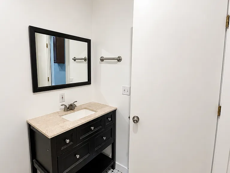 1832 W 25th St #2B — Photo 21
