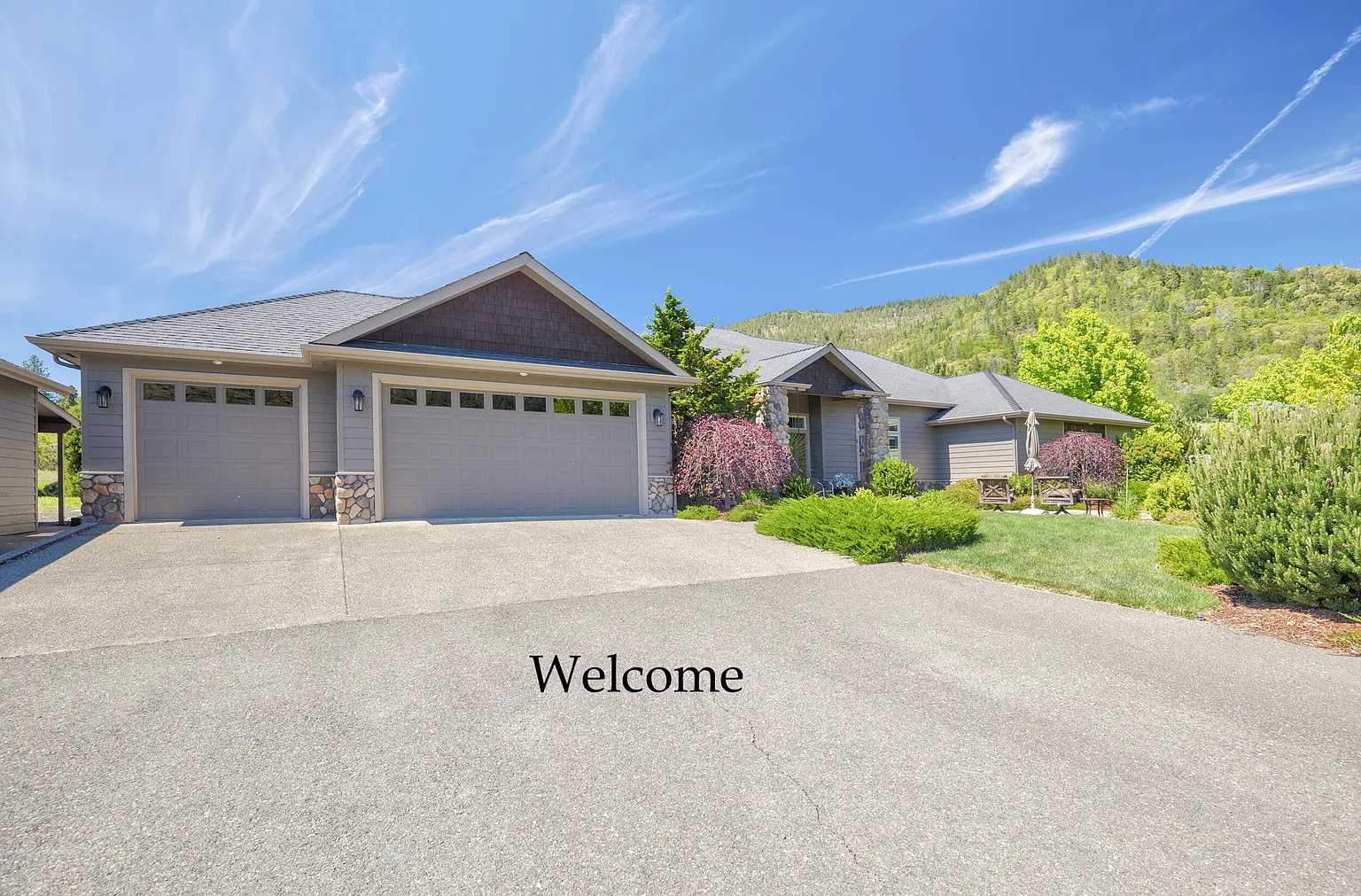 308 Crume Dr photo 1