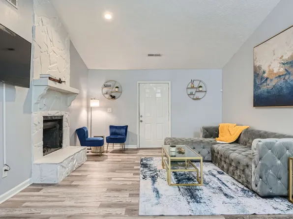 5475 Glen Haven Dr, Atlanta, GA 30349