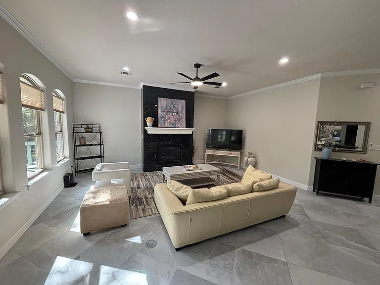 119 April Waters Dr W — Photo 9