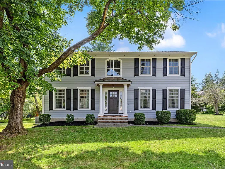 206 Snowden Ln — Photo 2