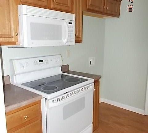 5th image of 938 Twin Oaks Dr