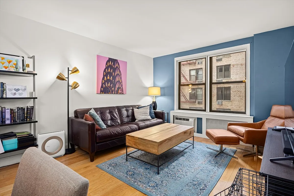 165 Christopher Street — Photo 3