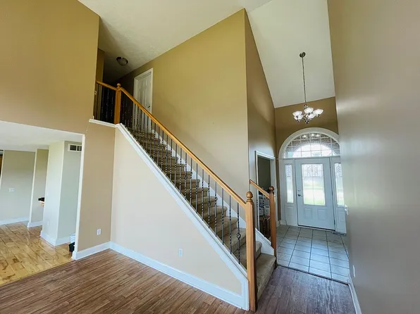 1110 Cobblestone Ct, Williamston, MI 48895