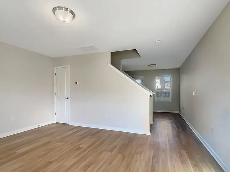 164 Creekstone Ct — Photo 3