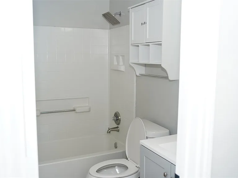 4122 Tiffin St — Photo 8