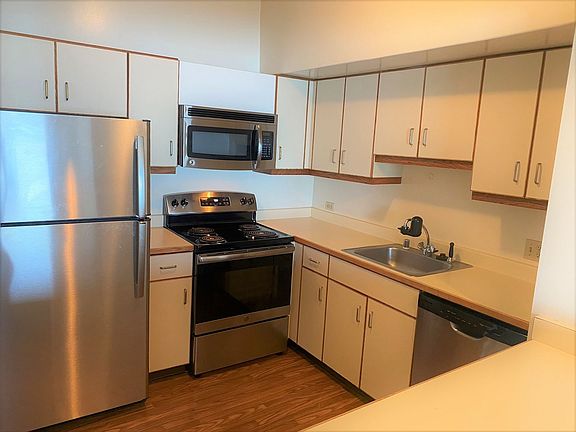 3rd image of 6363 Christie Ave APT 1413