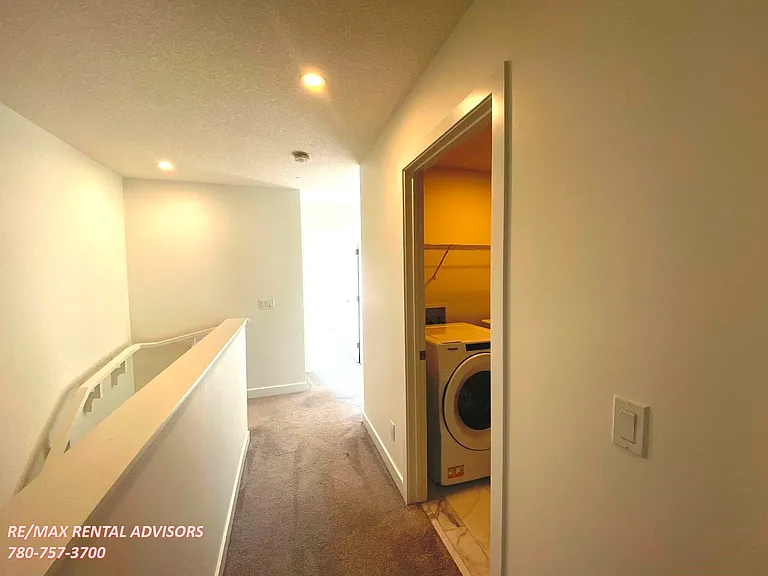 1007 Daniels Loop SW — Photo 10