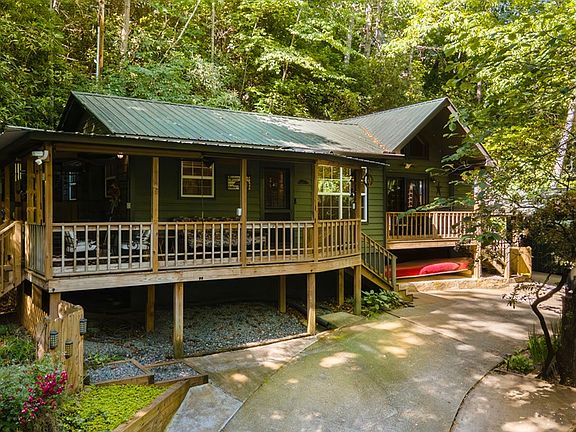 2nd image of 1180 Ruby Lake Dr