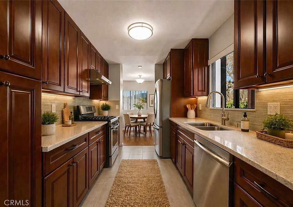 1st image of 1304 Stanley Ave APT 10