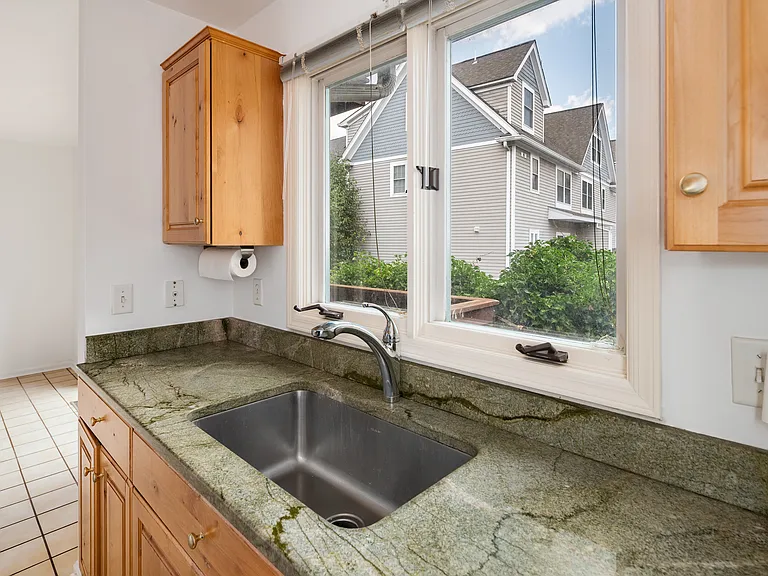 44 Pleasant St #23D — Photo 7