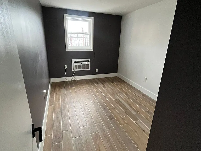 28.5 Providence St #3C — Photo 2