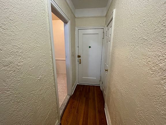 2nd image of 2350 Ocean Ave #C1