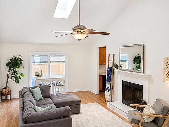 4th image of 1129 Astor Dr
