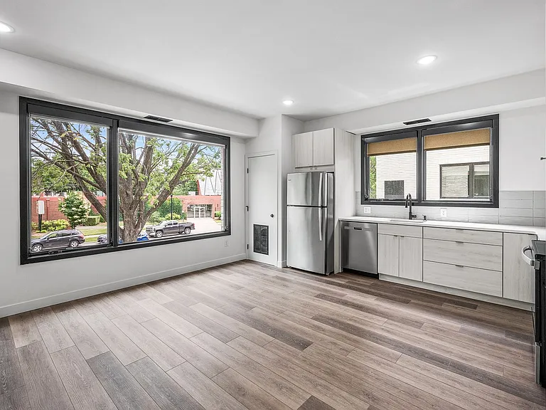 Olive Apartments — Photo 61