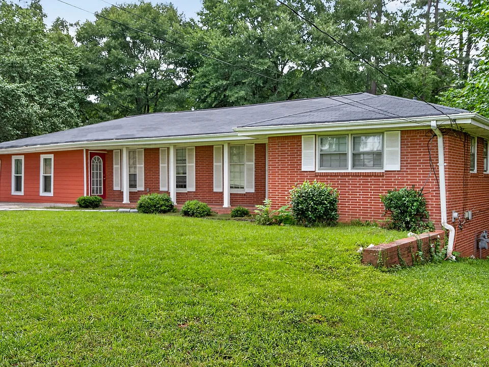 2387 Garden Ct