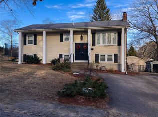 18 Sunset Ave, Coventry, RI 02816