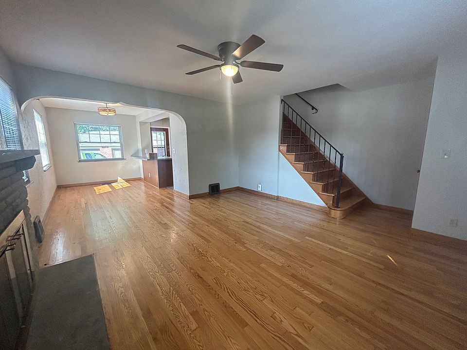 1st image of 725 Springs Dr