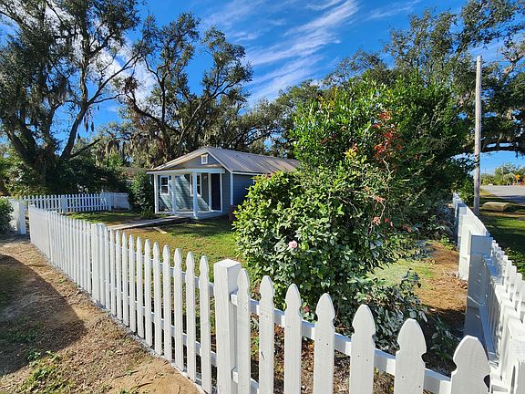 Lawn Maintenance Included at no Charge