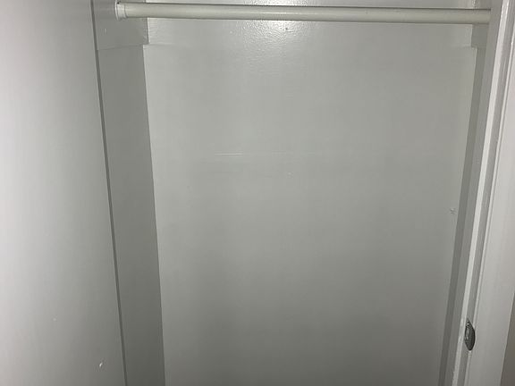 2nd image of 707 W 214th St