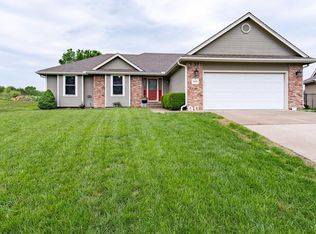 4441 SW Colly Creek Dr, Topeka, KS 66610