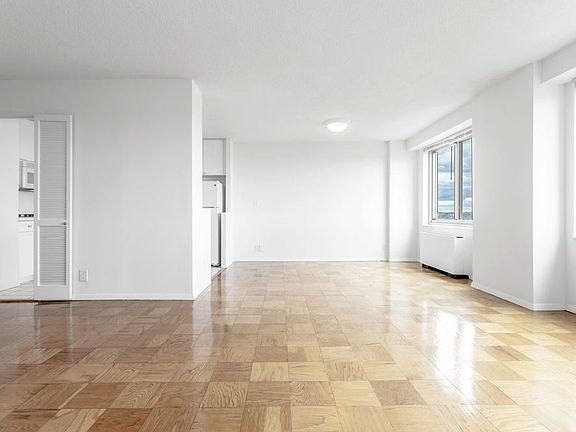 3rd image of 2600 Netherland Ave APT 2405