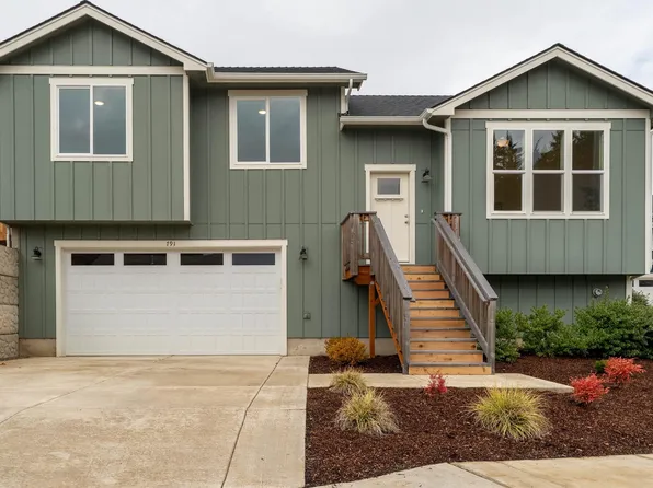 791 Quail Glenn Dr, Philomath, OR 97370