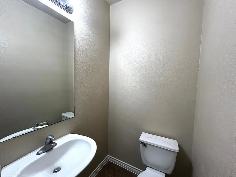 408 Nelray Blvd #A — Photo 10