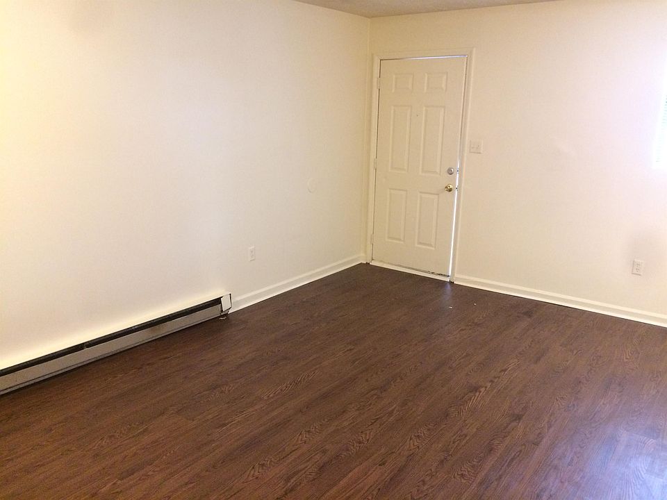 1st image of 1516 E Irvine St APT 16