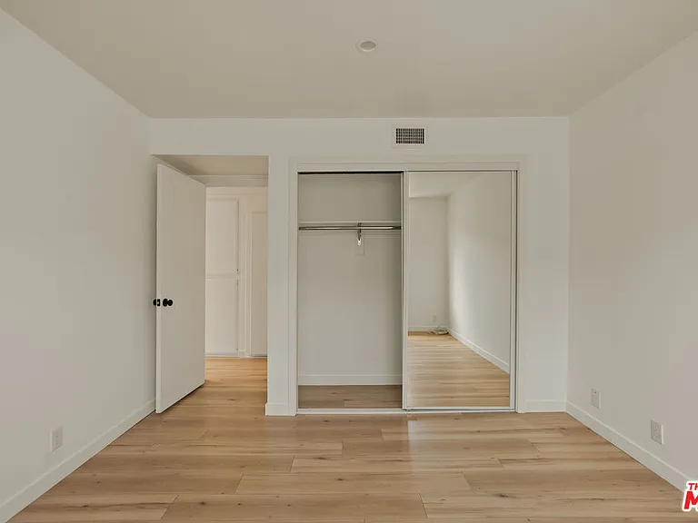 2020 Delaware Ave #7 — Photo 18
