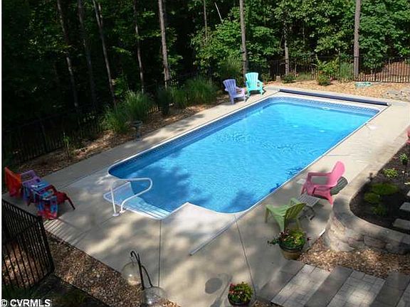 4th image of 10880 Kings Pond Dr
