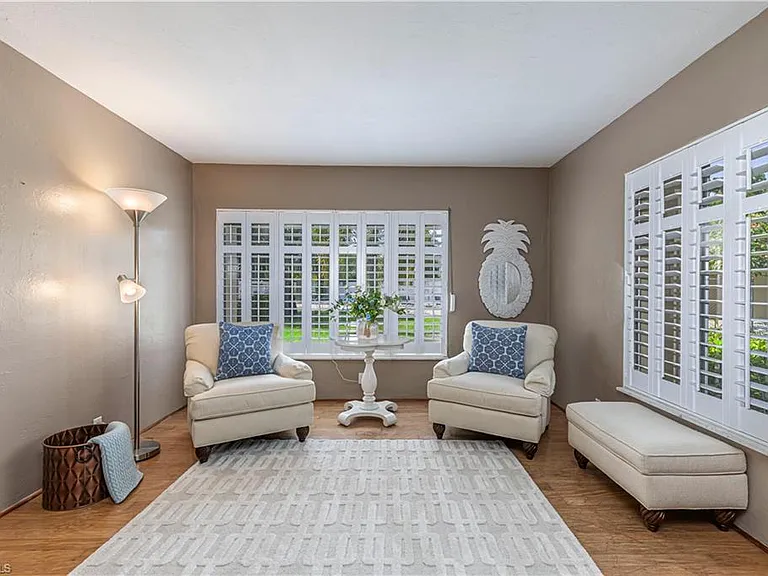 2244 Winkler Ave #108 — Photo 8